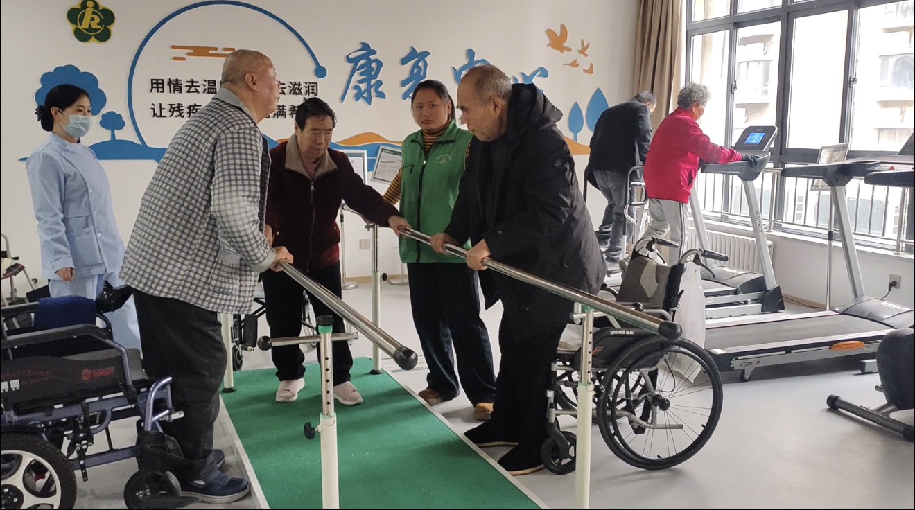 康复，让生命重拾力量 | 记录思亲医养中心老人的日常