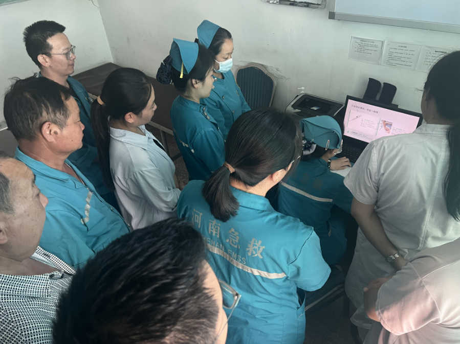 强基础、练硬功、保急诊-急诊科医护司学习理论知识及培训实践操作后集体考试