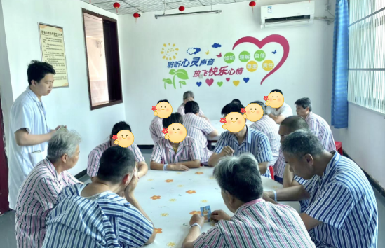 一张卡牌,照见内心的光——我院精神科开展“欧卡”团体心理辅导活动侧记 一张卡牌,照见内心的光——我院精神科开展“欧卡”团体心理辅导活动侧记